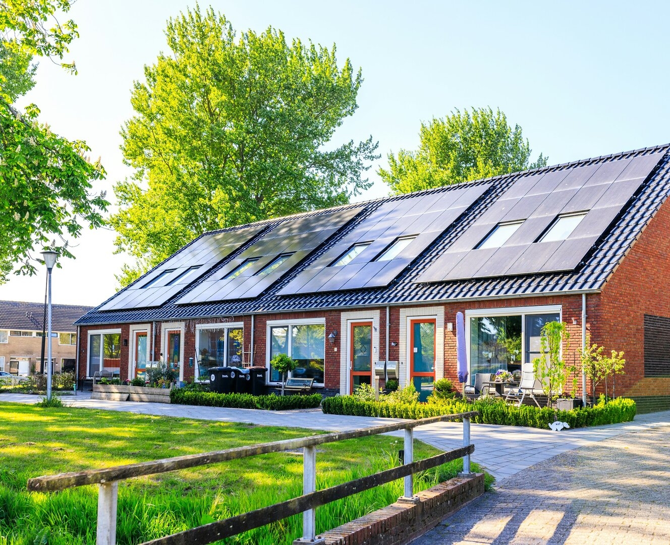 Vivienda sostenible con soluciones de eficiencia energética para proyectos de rehabilitación y comunidades energéticas